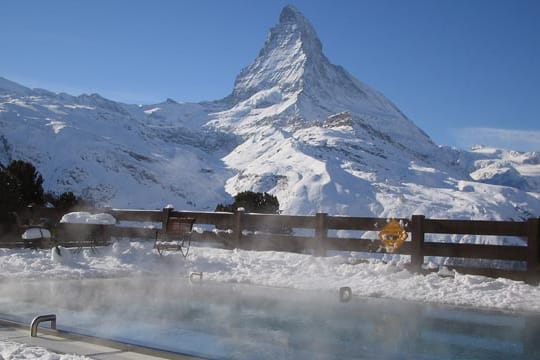 Hotel Riffelalp in Zermatt, mit Europas höchstgelegenen Außenpool