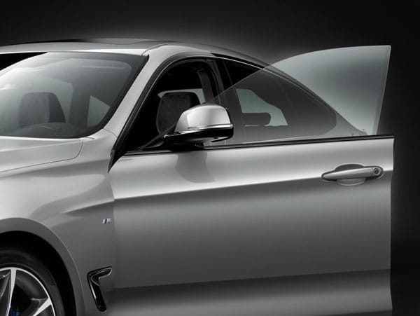 Das Preisspektrum beginnt mit 36.150 Euro für den BMW 318d GT. Topmodell 335i kostet mindestens 47.200 Euro. Somit ist der BMW 3er Gran Turismo 1800 Euro teurer als der 3er Touring.