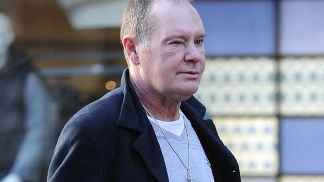 Paul Gascoigne Anfang Februar: Sein Gesicht ist vom Alkohol gezeichnet. Paul Gascoigne Anfang Februar: Sein Gesicht ist vom Alkohol gezeichnet.