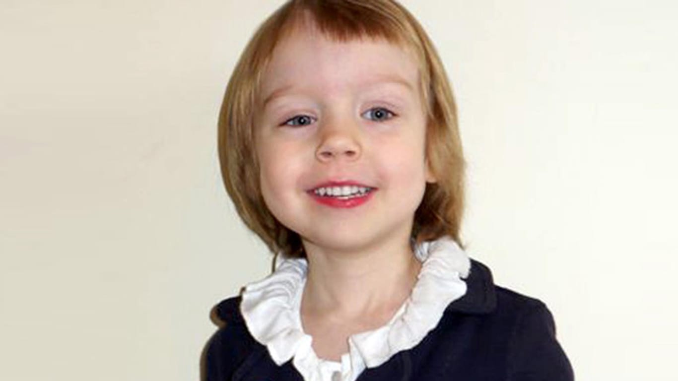 Wunderkind: Alice Amos (3) aus Guildford (England) hat einen IQ von 162.