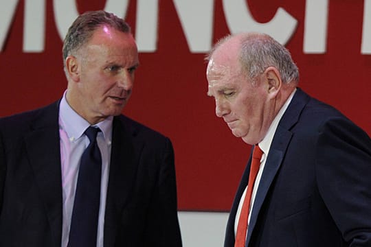Karl-Heinz Rummenigge und Uli Hoeneß bestimmen seit Jahrzehnten die Geschicke des FC Bayern.