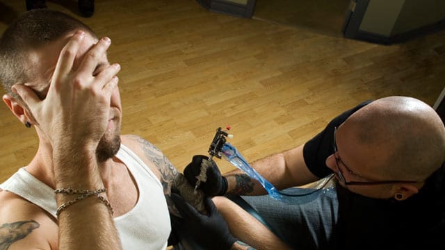 Tattoos können dem Körper schaden.