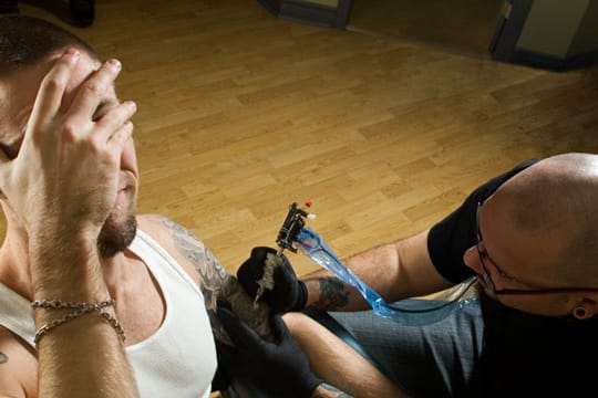 Tattoos können dem Körper schaden.