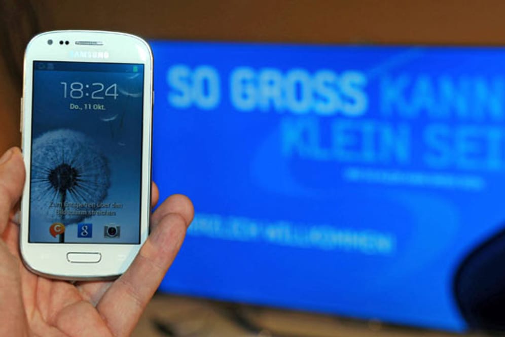 Galaxy S3 mini bei der Präsentation im Oktober 2012.