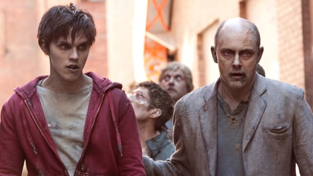 Noch nicht völlig tot: Die Zombies in "Warm Bodies" unterscheiden sich von vielen ihrer schlurfenden Kollegen. Noch nicht völlig tot: Die Zombies in "Warm Bodies" unterscheiden sich von vielen ihrer schlurfenden Kollegen.