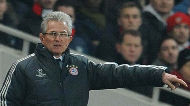 Jupp Heynckes während der Champions-League-Partie zwischen Arsenal London und Bayern München. Jupp Heynckes während der Champions-League-Partie zwischen Arsenal London und Bayern München.