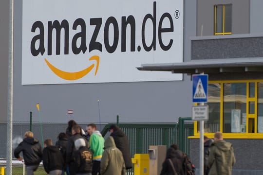 Im Skandal um Leiharbeiter bei Amazon steht auch das Zeitarbeitsunternehmen Trenkwalder in der Kritik