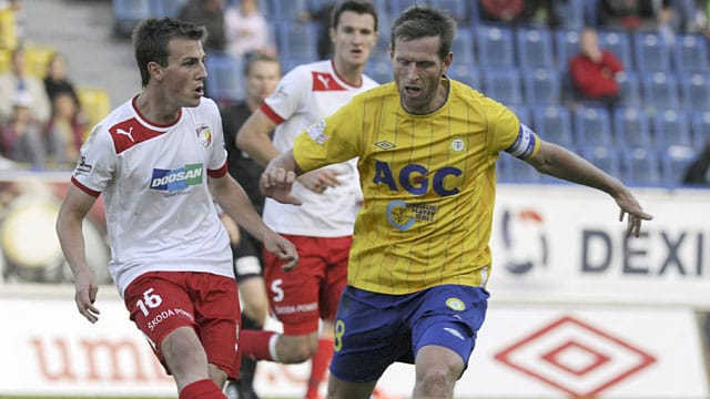 Öffentlichkeitsarbeit: Der FK Teplice (rechts Stephan Vachousek) hat seine Gehaltsstruktur offen gelegt. Öffentlichkeitsarbeit: Der FK Teplice (rechts Stephan Vachousek) hat seine Gehaltsstruktur offen gelegt.