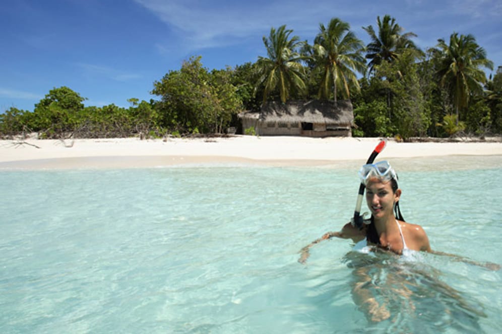 Geringer Zeitunterschied, großer Temperaturunterschied: Die Malediven sind für einen Strandurlaub an Ostern mehr als geeignet.
