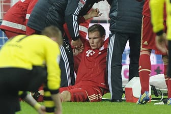 15. Spieltag, Bayern gegen Dortmund: Wenige Sekunden zuvor zog sich Badstuber nach einem Zweikampf mit Götze den Kreuzbandriss zu.