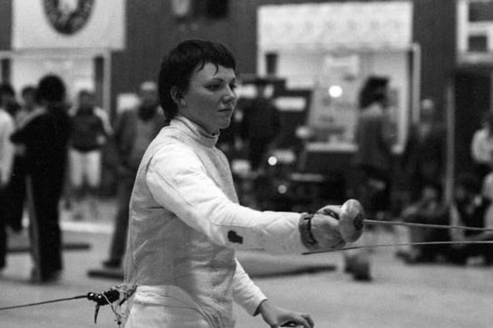 Die Fechterin Sabine Bischoff im Jahr vor den Olympischen Spielen von Los Angeles 1984.