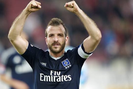 Rafael van der Vaart ist von der Rückkehr auf die europäische Fußball-Bühne überzeugt.