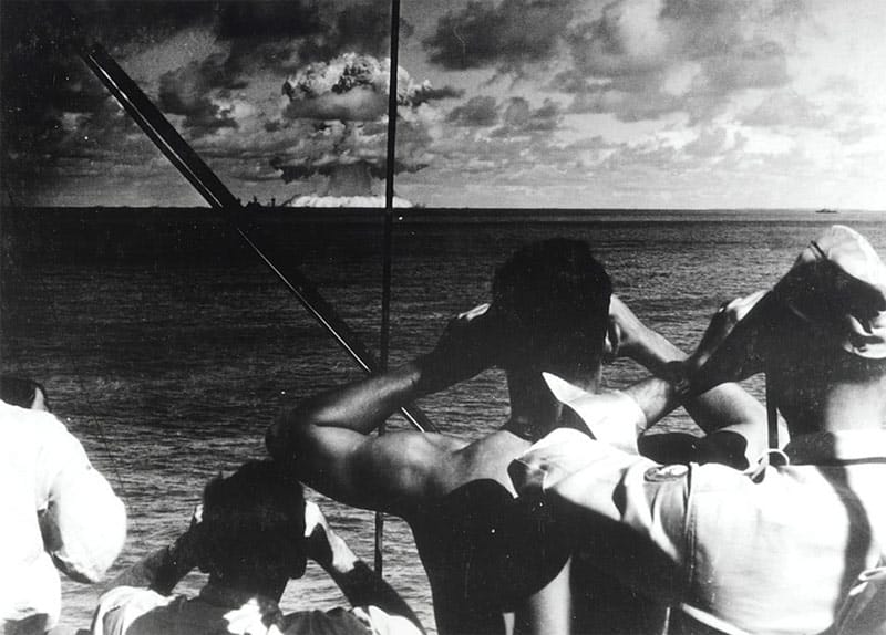 "Operation Crossroads": Als die USA ihre Atomwaffen im Pazifikparadies testeten. "Operation Crossroads": Als die USA ihre Atomwaffen im Pazifikparadies testeten.