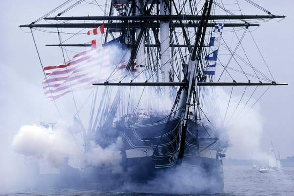 500.000 Besucher gehen jährlich an Bord der beeindruckenden Fregatte, die am 21. Oktober 1797 vom Stapel lief und in den Folgejahren Kriegsgeschichte schrieb.