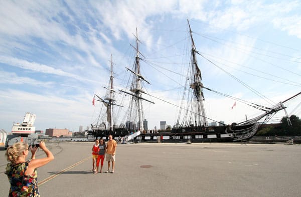 Damit findet immerhin rund ein Zehntel der an Sehenswürdigkeiten interessierten Boston-Besucher den Weg zu der etwas abgelegenen Ex-Werft.