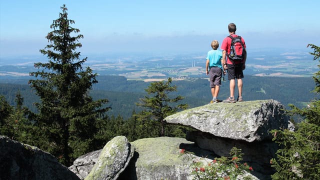 Jean-Paul-Weg: Wanderer am Ochsenkopf.