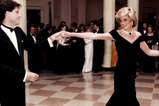 1985 legte Prinzessin Diana mit John Travolta eine heiße Sohle aufs Parkett des Weißen Hauses.