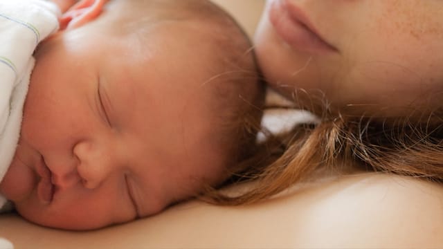 Eine Hausgeburt kann wunderschön sein. Für Kiran und seine Mutter wurde sie zur Tragödie. (Symbolfoto)