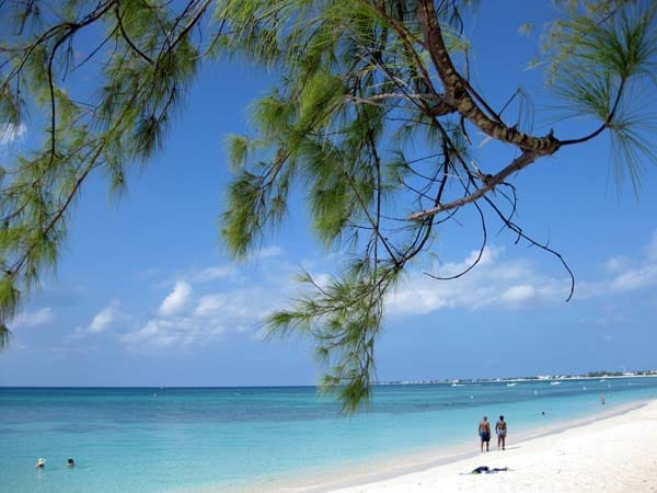 Einige der Strände wurden auch schon von Tripadvisor-Lesern ausgezeichnet, wie der Seven Mile Beach auf Grand Cayman.
