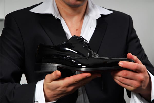 Dresscode: Der "Black-Tie"-Dresscode fordert vom Gast das Tragen von Smoking und Fliege.