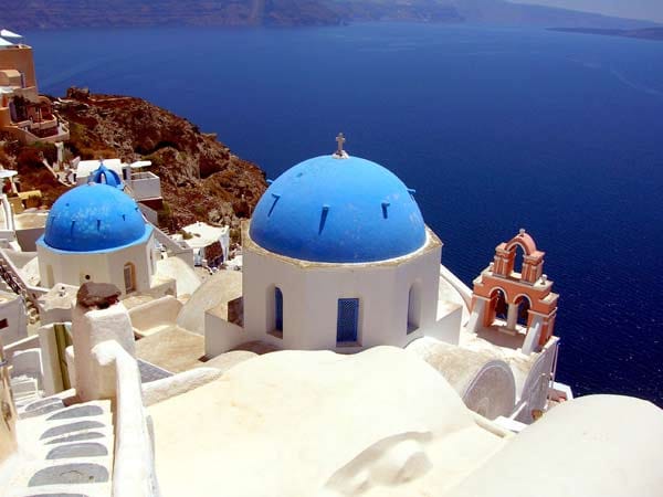Die griechische Insel Santorin auf Platz fünf ist die einzige europäische Insel, die in den Top 10 weltweit vertreten ist.