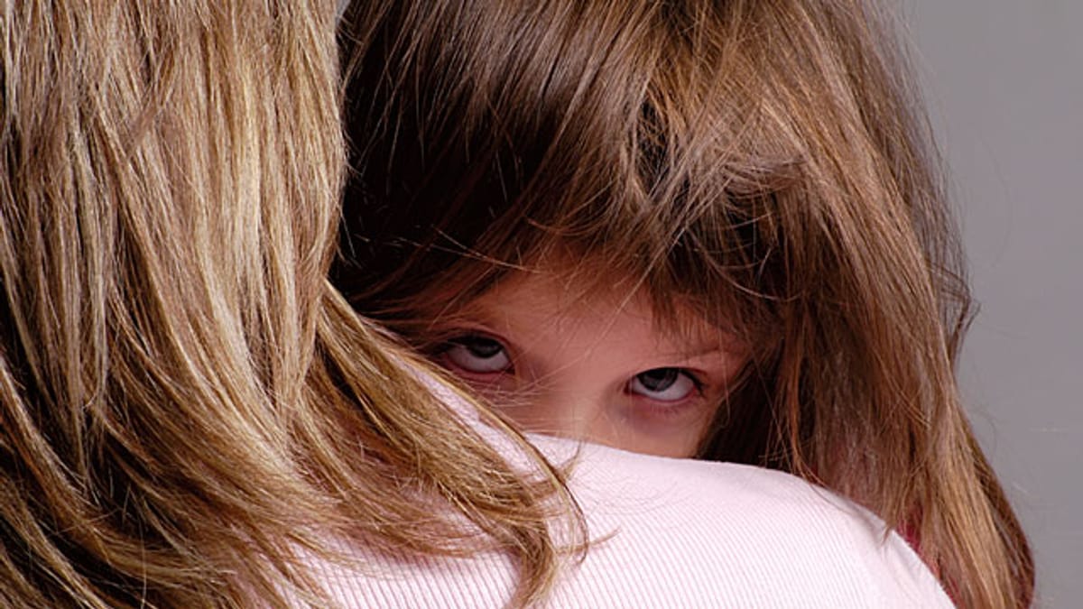 Kindeswohlgefährdung Durch Psychisch Kranke Mutter Psychisch kranke Eltern: Julias Kindheit mit einer gestörten Mutter