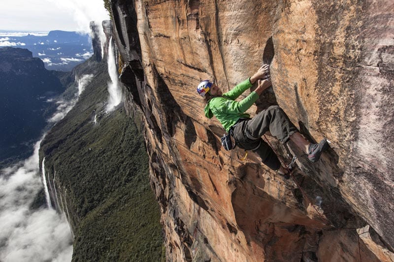 Stefan Glowacz auf dem Weg zum Gipfel des Roraima Tepui. Stefan Glowacz auf dem Weg zum Gipfel des Roraima Tepui.