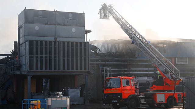 Diepholz: Schwerer Brand in einer Tonträger-Fabrik