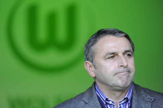 Wolfsburg-Manager Klaus Allofs findet deutliche Worte für seine Spieler.
