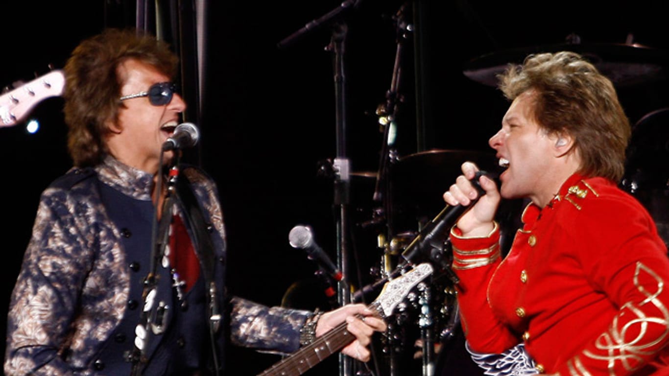 Richie Sambora und Jon Bon Jovi liegen im Clinch. Laut US-Medienberichten geht es um Geld.