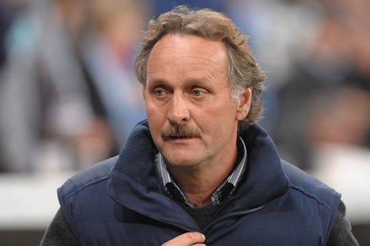 Peter Neururer wird neuer Trainer in Bochum