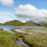 Wer die Lungauer Bergwelt kennt, weiß warum: Der Naturpark Riedingtal Zederhaus oder das Weißpriachtal zählen zu den schönsten Landschaften, die das SalzburgerLand zu bieten hat.
