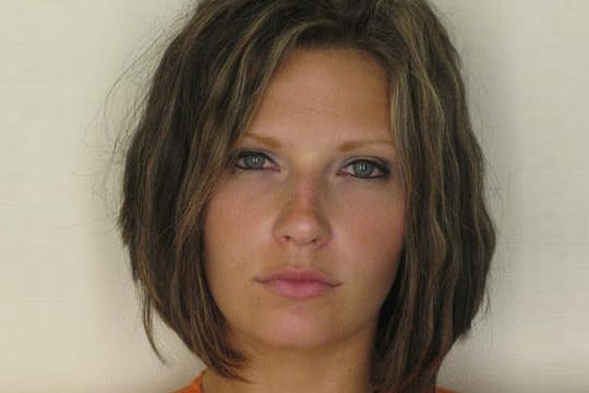 Ihr im Internet aufgetauchtes Polizeifoto machte Meagan Simmons aus einer Kleinstadt in Florida zur Berühmtheit im Netz