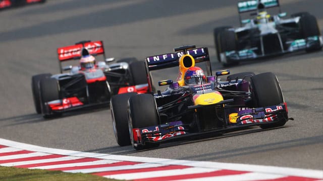 Sebastian Vettel bietet in Shanghai einen tollen Kampf.