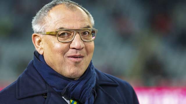 Felix Magath sieht seinen Ex-Klub im Vorteil.