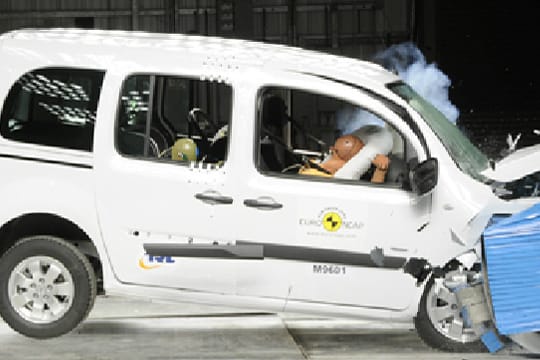 EuroNCAP: Mercedes-Benz Citan versagt beim Crashtest