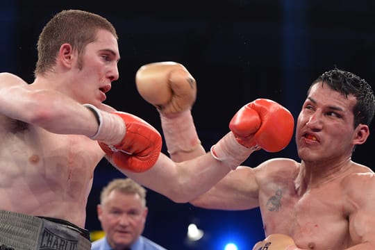 Umstrittene Niederlage für Profiboxer "Golden Jack" Culcay (re.).