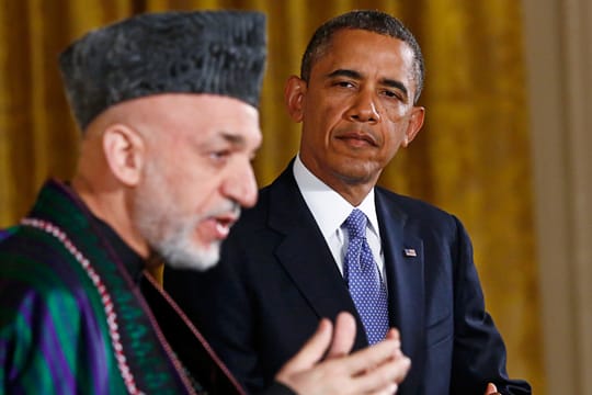 Harmid Karzai und Barack Obama: Die USA brachten dem afghanischen Präsidenten regelmäßig Geld