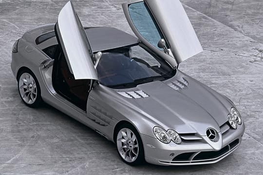 Mercedes Benz SLR McLaren (Symbolfoto): Ein Wagen dieses Typs aus dem Fuhrpark von Anton Schlecker wird jetzt versteigert