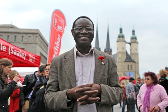 Dr. Karamba Diaby zieht für die SPD in Halle in die Bundestagswahl - und hat sehr gute Aussichten.