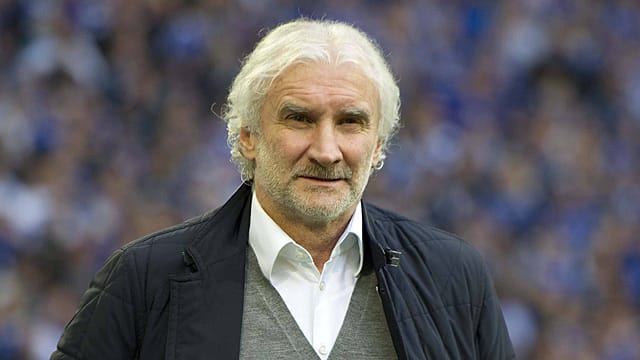 Rudi Völler will André Schürrle nicht um jeden Preis abgeben. Rudi Völler will André Schürrle nicht um jeden Preis abgeben.