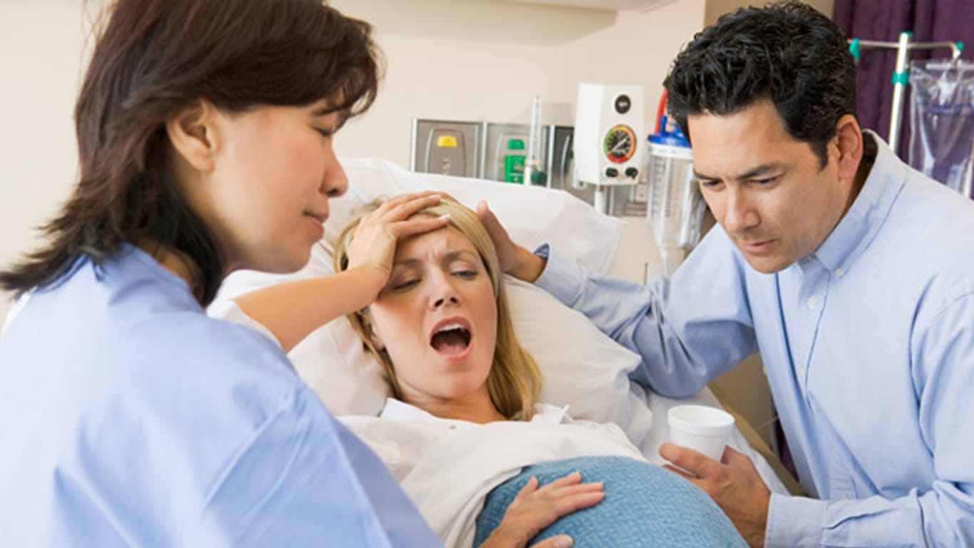 Wenn die Chemie zwischen der Schwangeren und der Hebamme nicht stimmt, beeinträchtigt dies den Ablauf der Geburt.