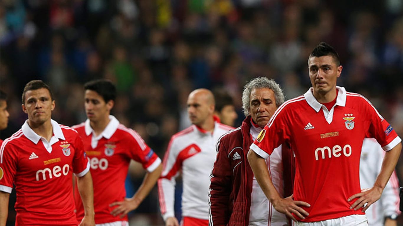 Oscar Cardozo (re.) und Co. trauern: Wieder kein Titel für Benfica Lissabon.
