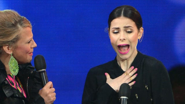 Lena Meyer-Landrut verpatzt die Punktevergabe.