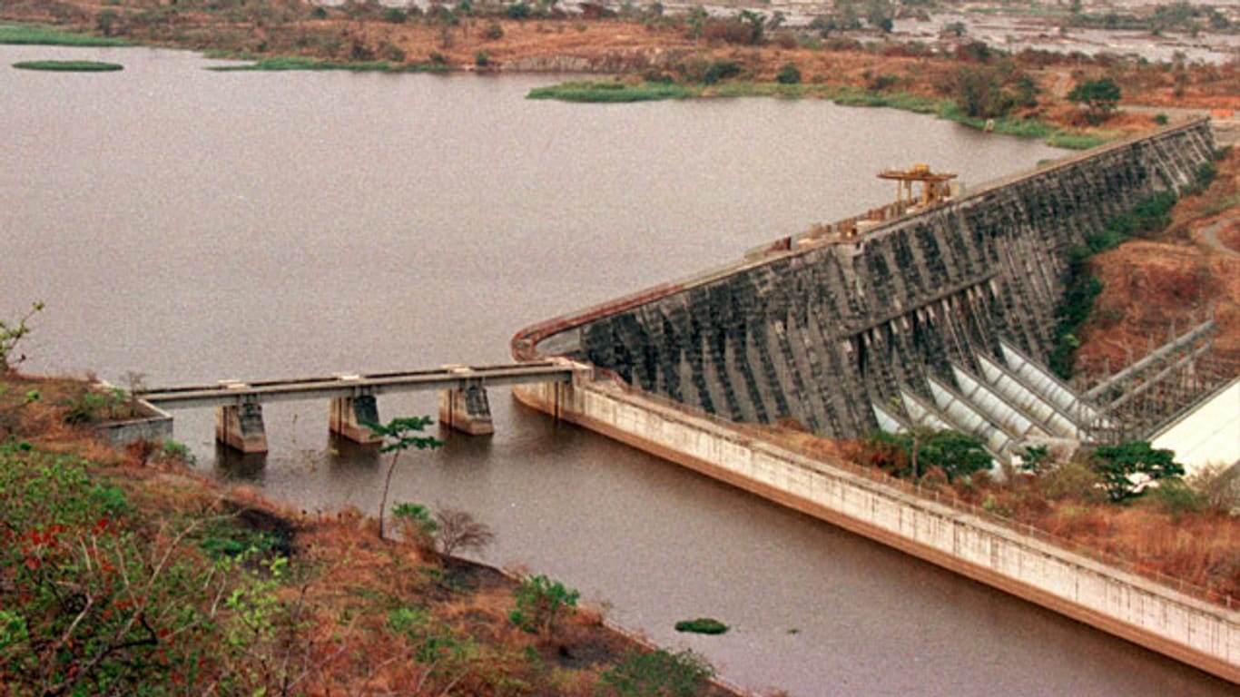 Am Kongofluss gibt es bereits zwei Staudämme - jetzt soll noch ein dritter dazukommen
