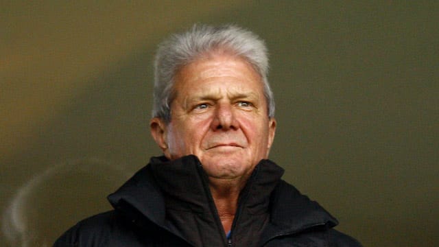 Hoffenheims Mäzen Dietmar Hopp glaubt an einen Bundesliga-Verbleib seines Teams. Hoffenheims Mäzen Dietmar Hopp glaubt an einen Bundesliga-Verbleib seines Teams.