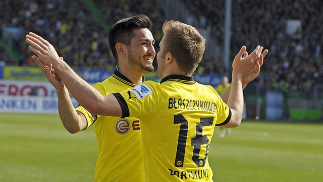 Klopps Planspiele: Ilkay Gündogan (li.) und Jakub Blaszczykowski sind wichtige Puzzleteile, falls Mario Götze im CL-Finale nicht spielen kann. Klopps Planspiele: Ilkay Gündogan (li.) und Jakub Blaszczykowski sind wichtige Puzzleteile, falls Mario Götze im CL-Finale nicht spielen kann.