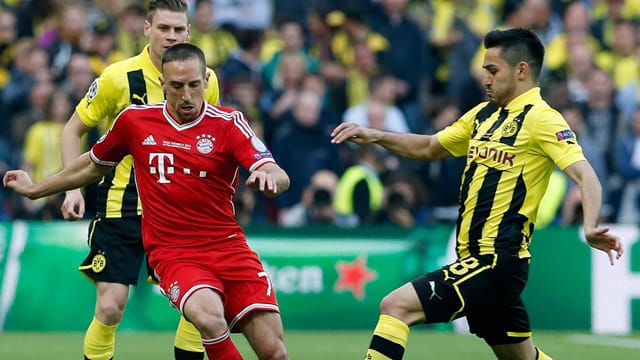 Franck Ribéry und Ilkay Gündogan im Duell.