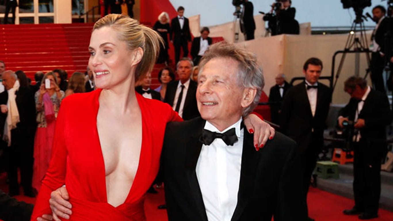 Roman Polanskis Ehefrau Emmanuelle Seigner zog in Cannes alle Blicke auf sich.