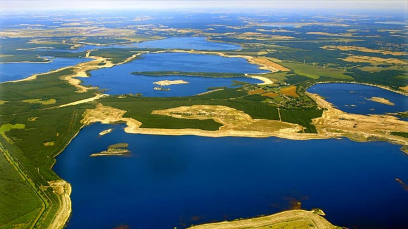Bald können Urlauber die Lausitzer Seen noch besser mit dem Boot erkunden.